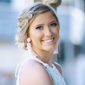 Meet your Posher, Kelsie